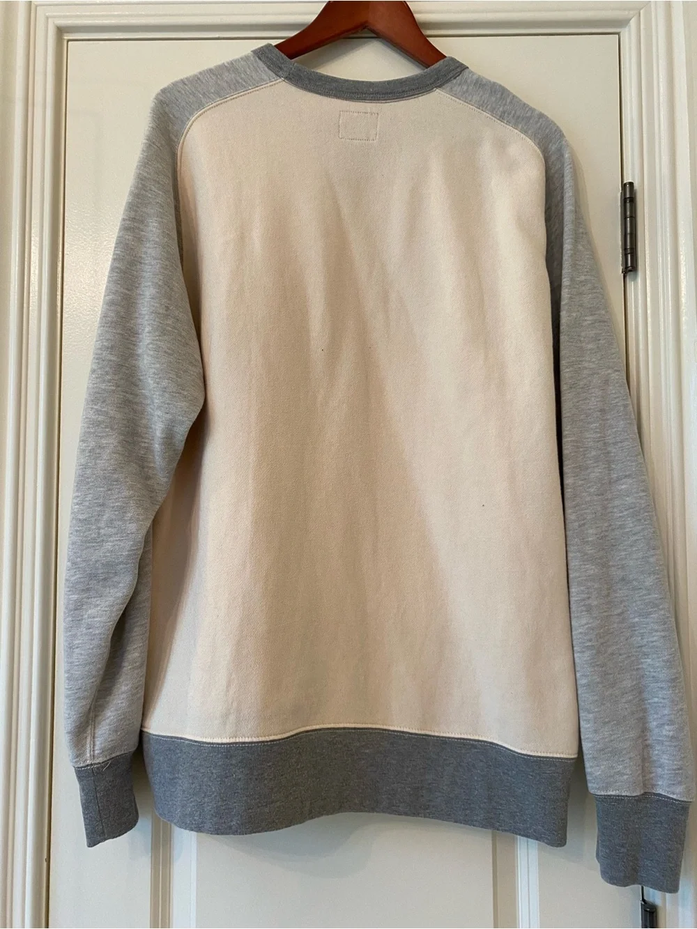 Men's J Cre Two-Tone Cream and Gray Crewneck Sweatshirt  XL   NWOT